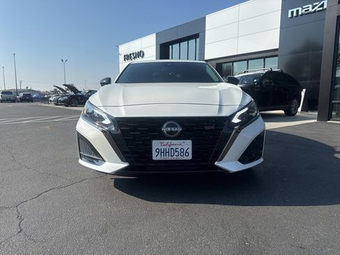 Used 2023 Nissan Altima 2.5 SR image 3