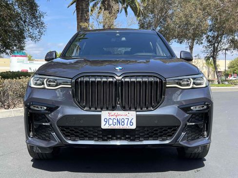 Used 2022 BMW X7 xDrive40i w/ M Sport Package AWD/4WD image 53