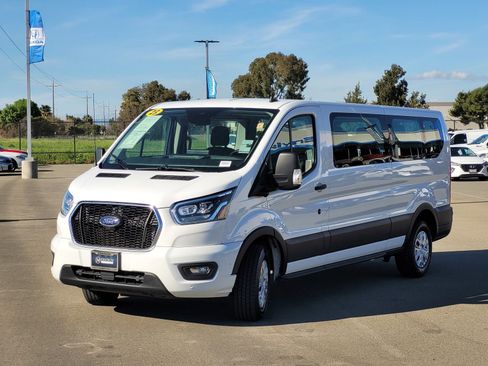 Used 2023 Ford Transit 350 XLT image 9