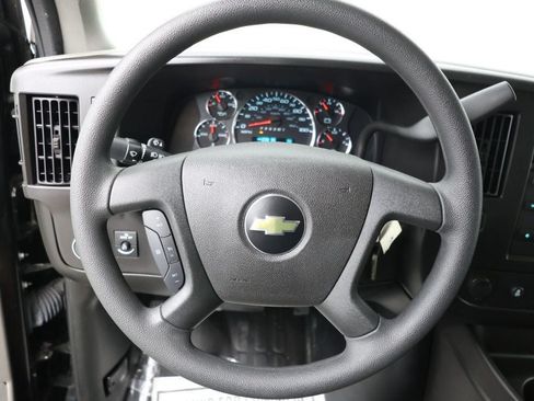 Used 2024 Chevrolet Express 3500 LS RWD image 9