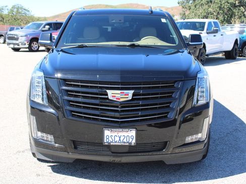 Used 2020 Cadillac Escalade Platinum w/ Escalade Sport Edition image 2
