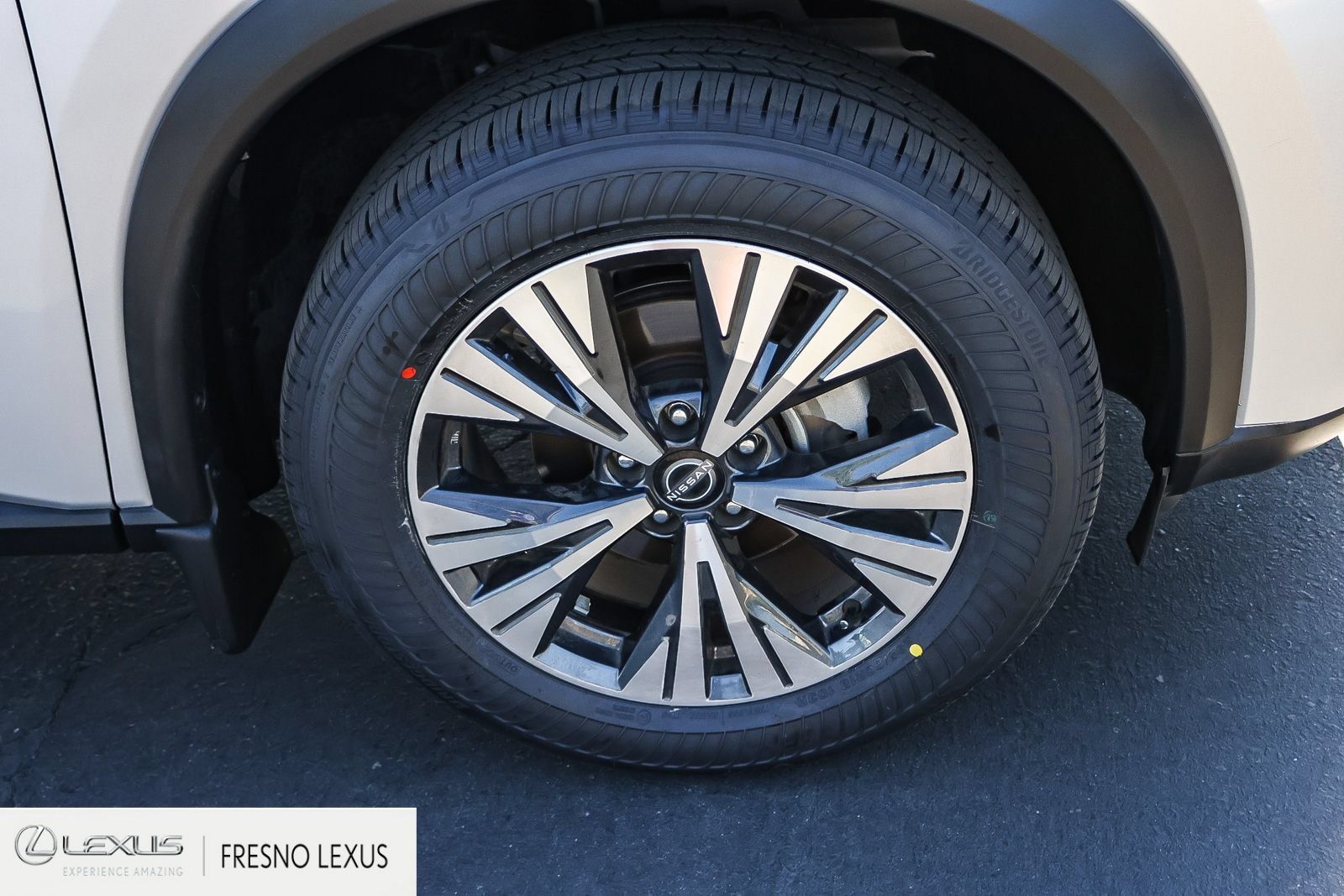 Used 2023 Nissan Rogue SV AWD/4WD image 9