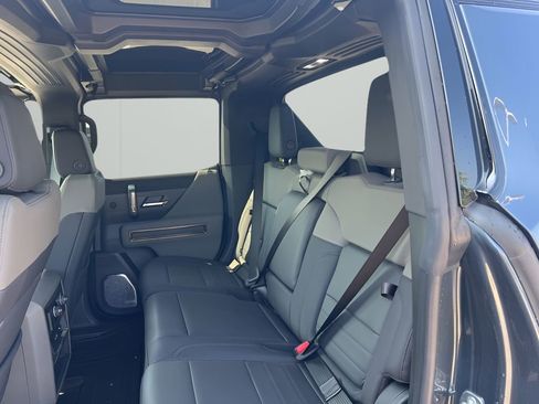 New 2025 GMC Hummer EV 2X w/ LPO, Dark Essentials Package image 19
