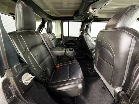 Used 2021 Jeep Wrangler Unlimited Sahara w/ Uconnect 4C Nav & Sound Group AWD/4WD image 27