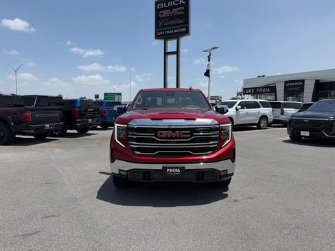 Used 2023 GMC Sierra 1500 SLT AWD/4WD image 2