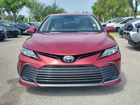 Used 2022 Toyota Camry LE FWD image 2