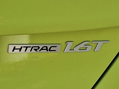 Used 2024 Hyundai Kona Limited image 32