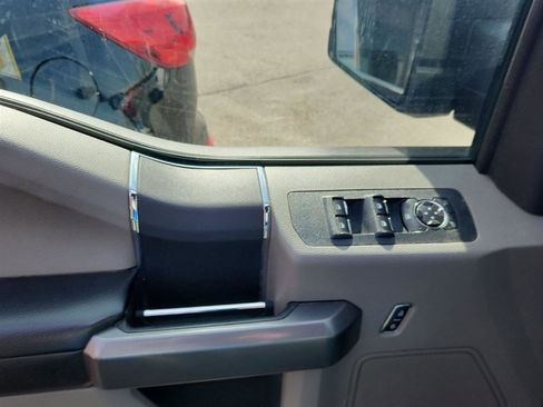 Used 2019 Ford F150 XLT AWD/4WD image 9