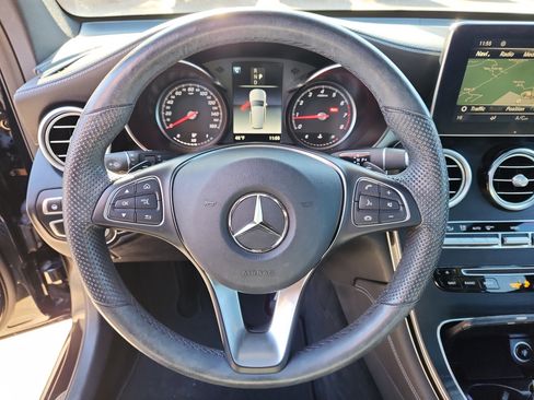 Used 2019 Mercedes-Benz GLC 300 image 28