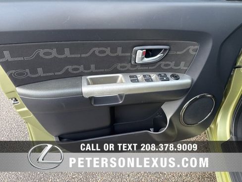 Used 2012 Kia Soul + image 16
