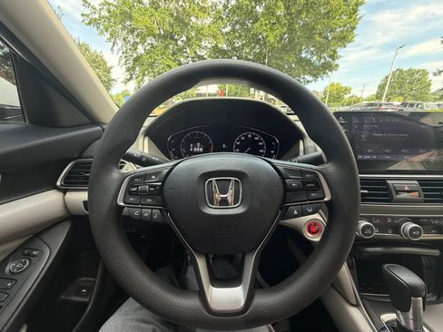 Used 2021 Honda Accord LX image 18