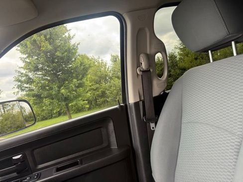 Used 2018 RAM 2500 Tradesman w/ Chrome Appearance Group AWD/4WD image 13