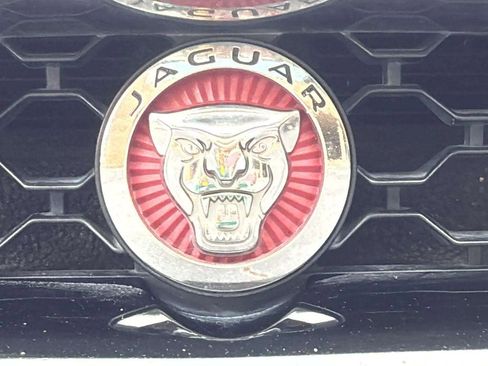 Used 2019 Jaguar F-TYPE Coupe image 43