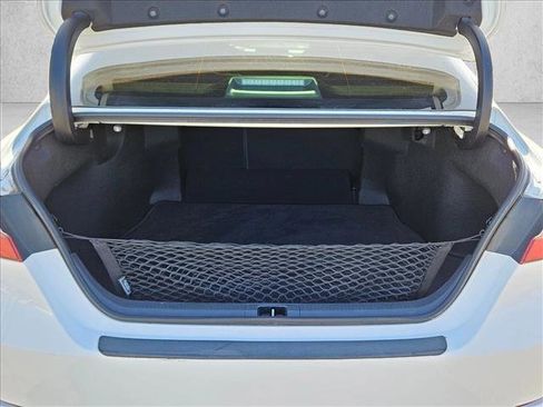 Used 2022 Toyota Camry SE image 6
