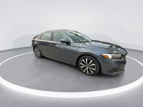 Used 2023 Honda Civic EX-L image 9