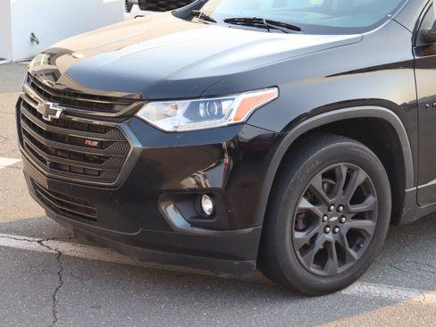 Used 2021 Chevrolet Traverse RS AWD/4WD image 17