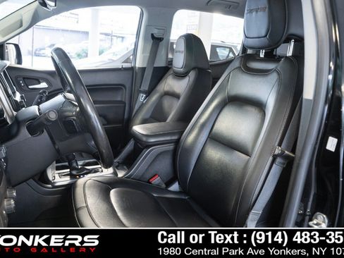 Used 2019 Chevrolet Colorado ZR2 w/ ZR2 Midnight Special Edition AWD/4WD image 23