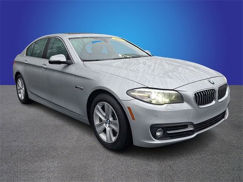 Used 2015 BMW 528i Sedan image 3