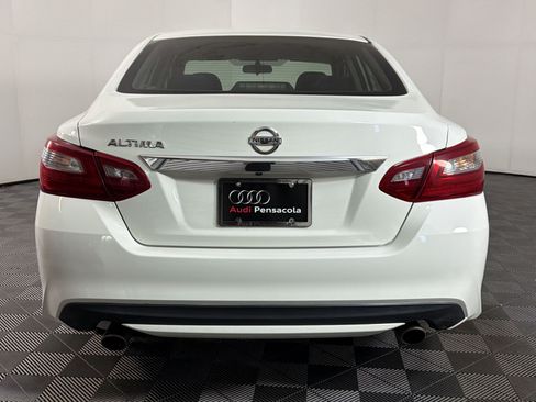 Used 2018 Nissan Altima 2.5 S FWD image 8