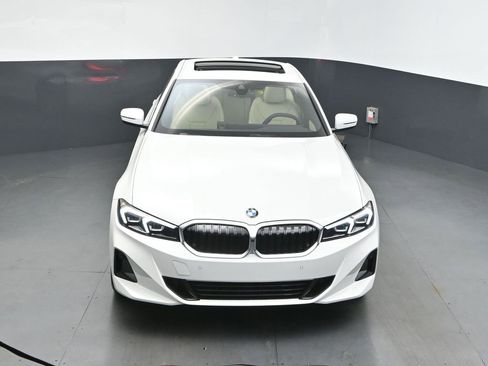 New 2026 BMW 330i Sedan w/ Convenience Package image 37