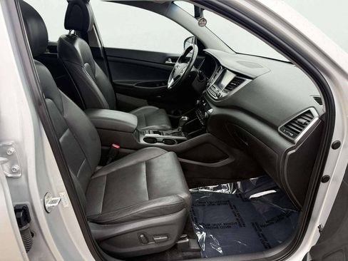 Used 2018 Hyundai Tucson Limited w/ Ultimate Package 02 FWD image 12