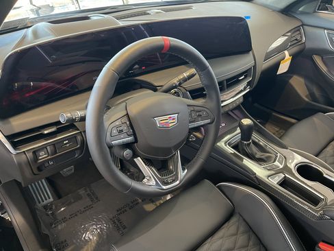 Used 2026 Cadillac CT5 V Blackwing w/ LPO, Red Accent Package image 9