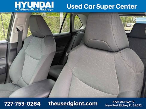 Used 2024 Toyota RAV4 AWD Hybrid image 7