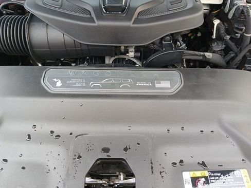 Used 2024 Jeep Wagoneer Series III image 66