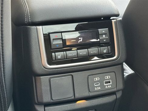 New 2026 Subaru Ascent Limited image 16