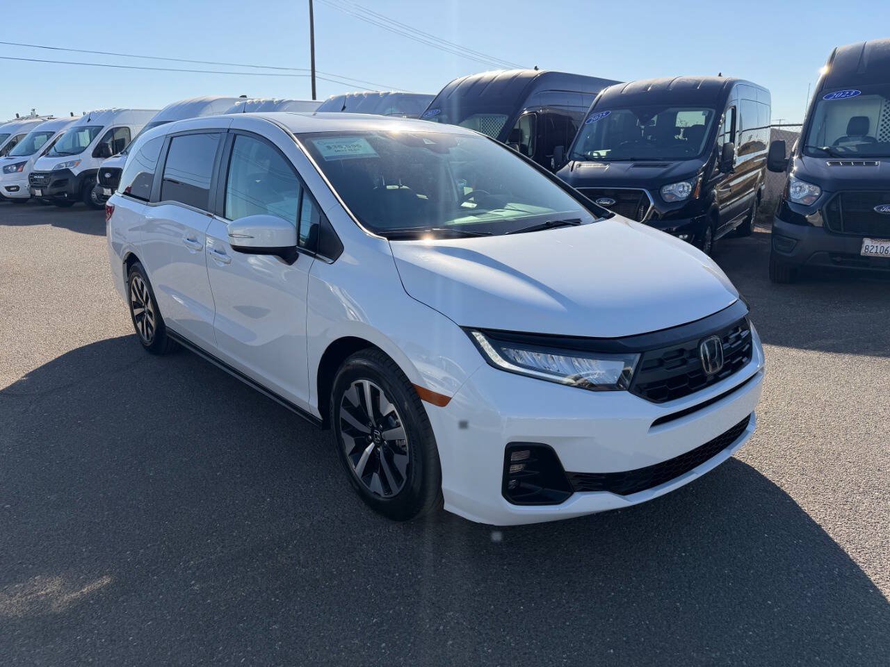 Used 2025 Honda Odyssey EX-L image 2