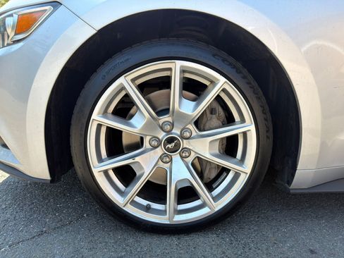 Used 2015 Ford Mustang GT Premium w/ Equipment Group 401A RWD image 40