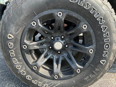 Used 2018 Jeep Wrangler Unlimited Sport w/ Connectivity Group AWD/4WD image 8