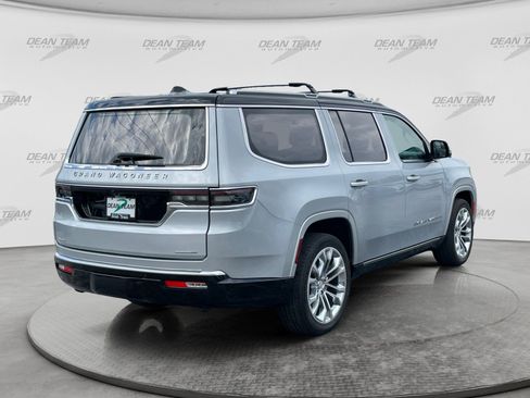 Used 2022 Jeep Grand Wagoneer Series II w/ Premium Group II AWD/4WD image 8