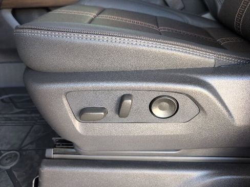 New 2026 Chevrolet Silverado 1500 High Country w/ Midnight Edition image 13