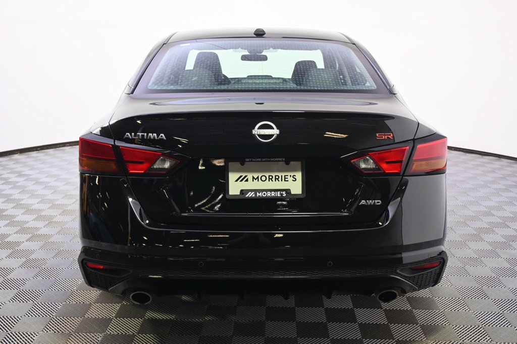 Used 2025 Nissan Altima 2.5 SR AWD/4WD image 5
