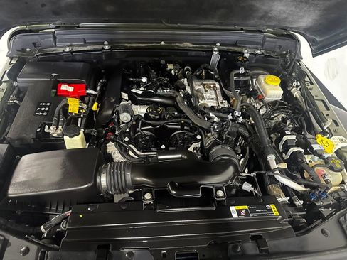 Used 2021 Jeep Wrangler Unlimited Sport AWD/4WD image 11
