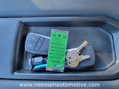 Used 2024 Chevrolet Silverado 1500 W/T w/ WT Value Package image 28