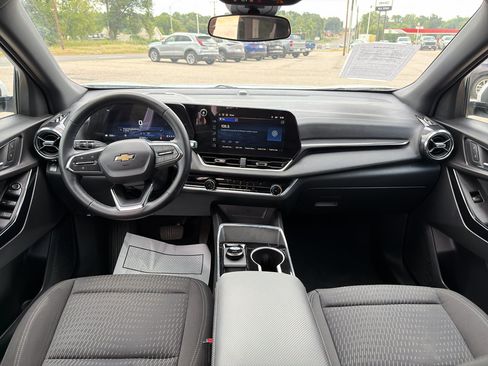 Certified 2026 Chevrolet Equinox LT FWD image 15