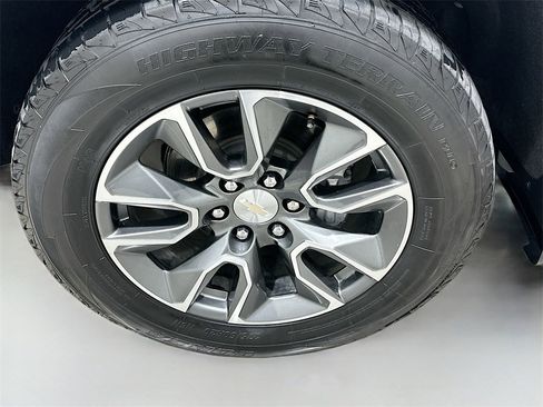 Used 2022 Chevrolet Silverado 1500 LT image 32