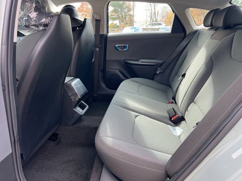 New 2025 Kia K4 LXS image 12