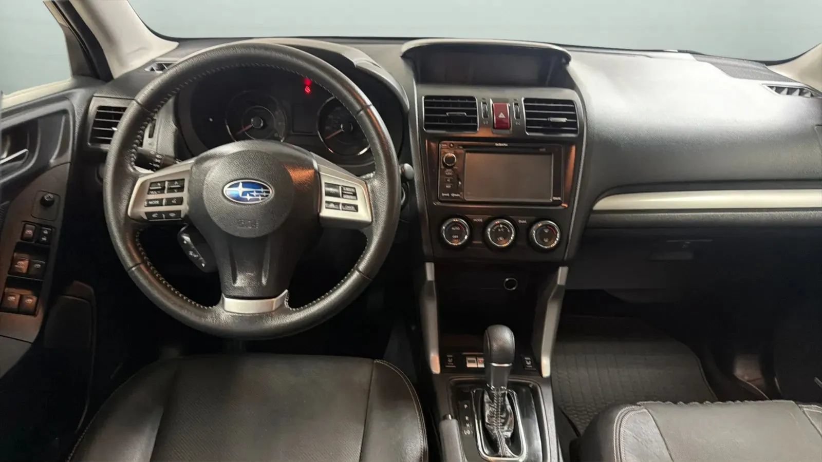 Used 2015 Subaru Forester 2.5i Touring w/ Eyesight & Navigation System AWD/4WD image 10