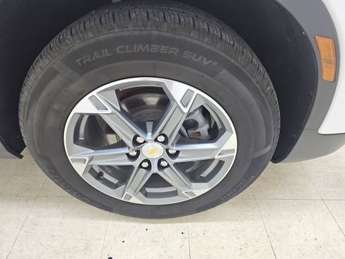 Used 2023 Chevrolet Blazer LT w/ LPO, Floor Liner Package FWD image 14