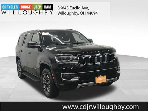 Certified 2025 Jeep Wagoneer Series II image 3