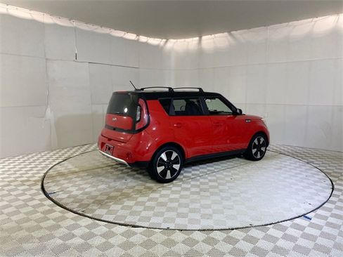 Used 2017 Kia Soul + w/ Designer's Package image 17