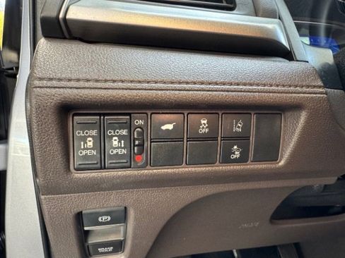 Used 2018 Honda Odyssey EX-L image 28