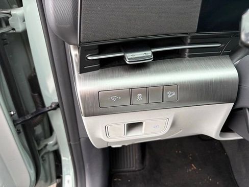 Certified 2024 Hyundai Kona SEL image 9