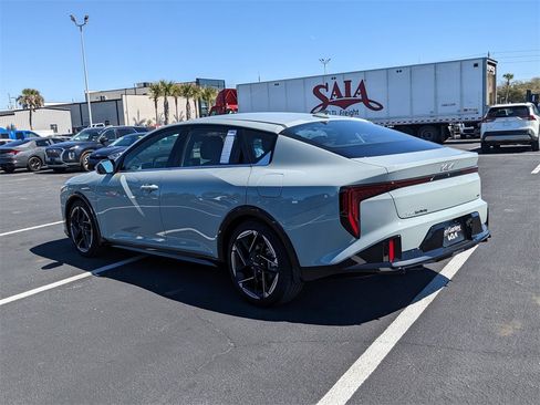 Certified 2025 Kia K4 GT-Line image 6