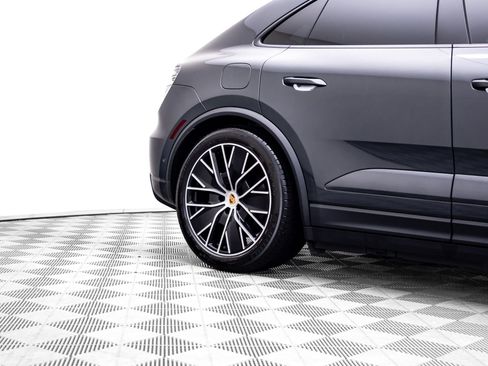 Certified 2024 Porsche Macan 4 Electric image 29