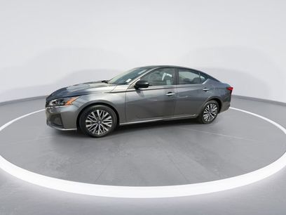 Used 2024 Nissan Altima 2.5 SV