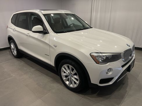 Used 2017 BMW X3 xDrive28i AWD/4WD image 3